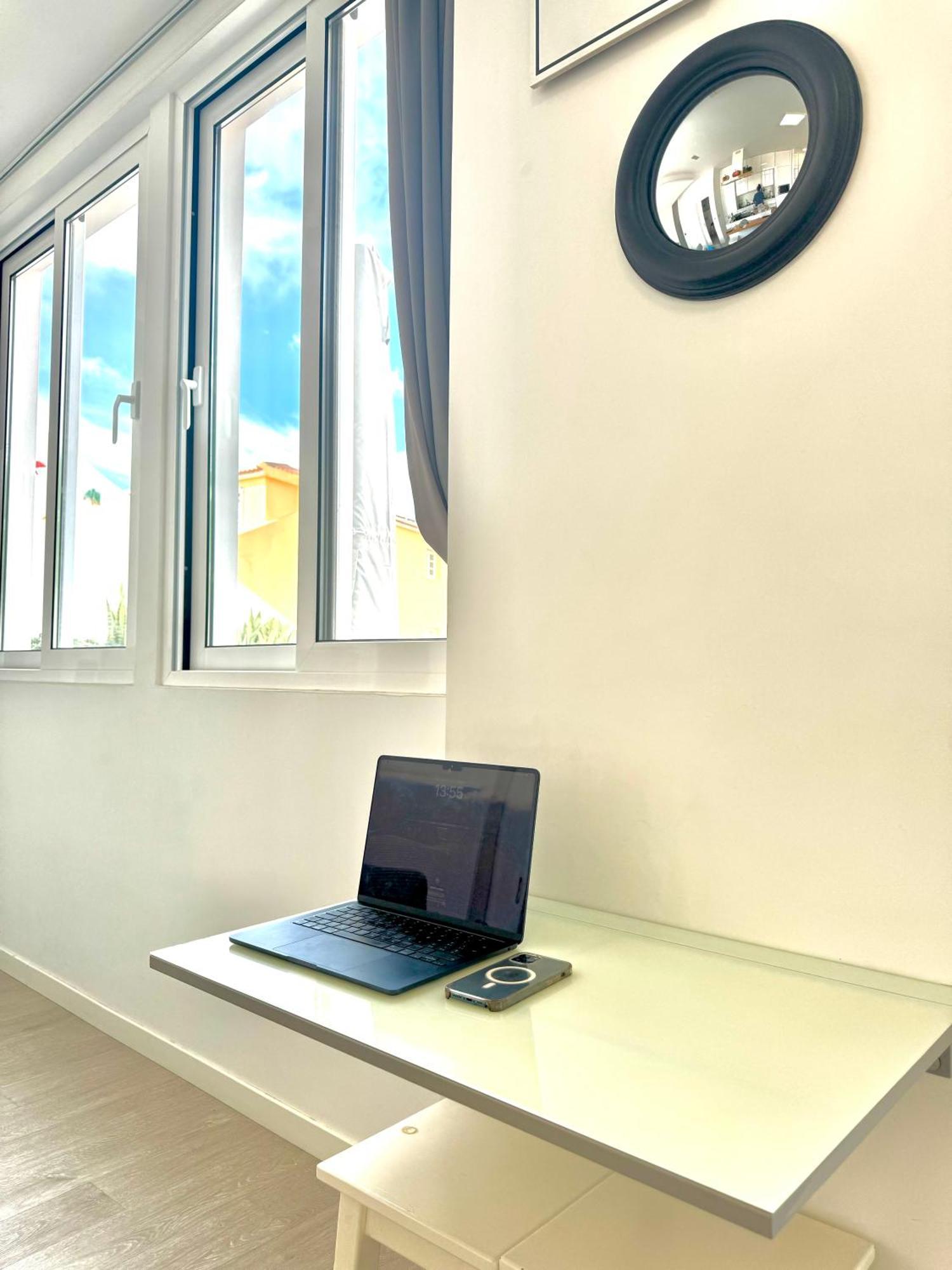 Cristalia,Roof Terrace In City Center, Garage, Netflix 75Inch Tv Funchal  Exterior photo